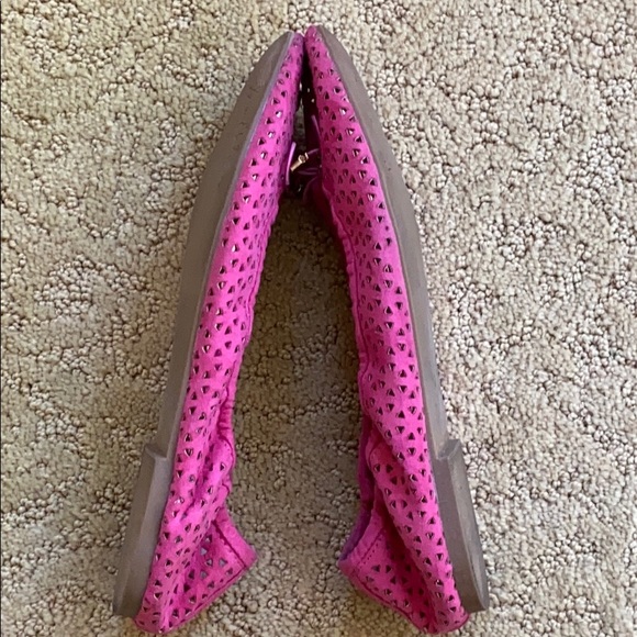 Sam Edelman Girls Perforated Pink Suede Flats - Picture 3 of 8